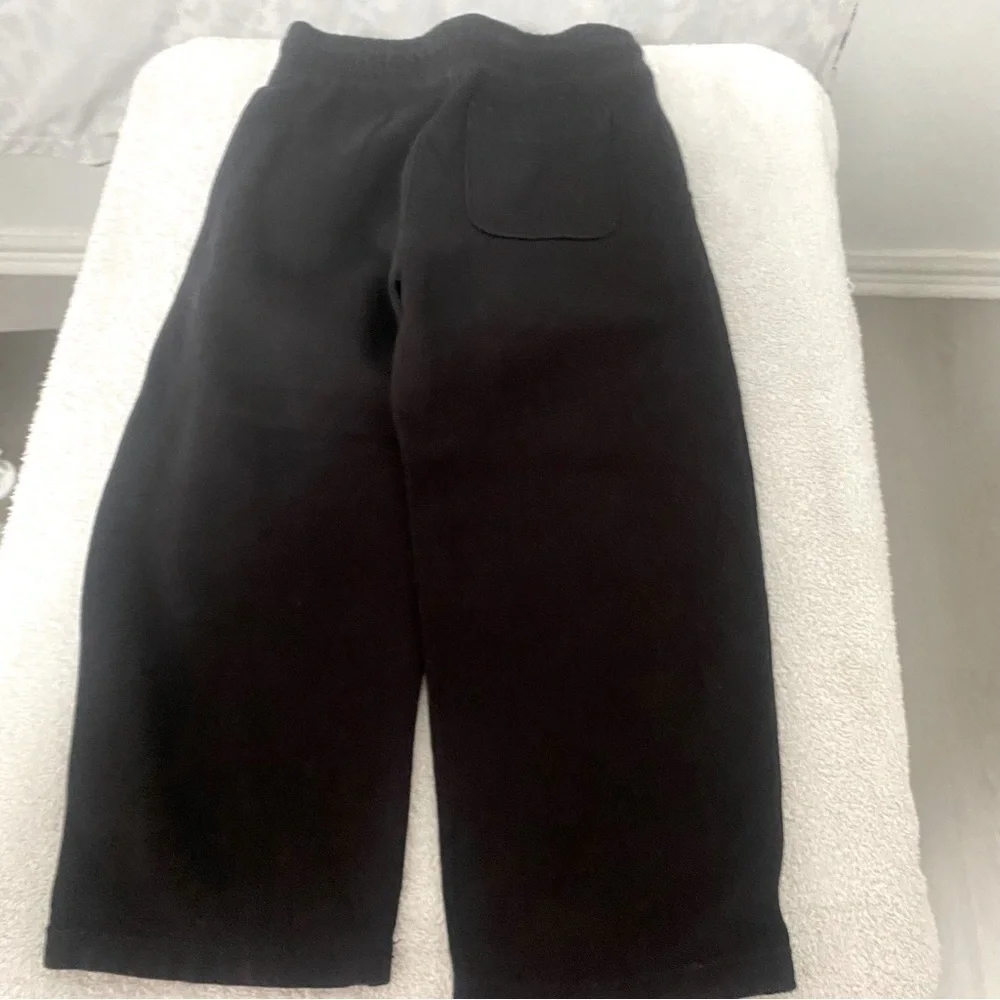 Old Navy Kids Pullover Hoodie and Joggers with Pockets and Drawstring Black S6/7
